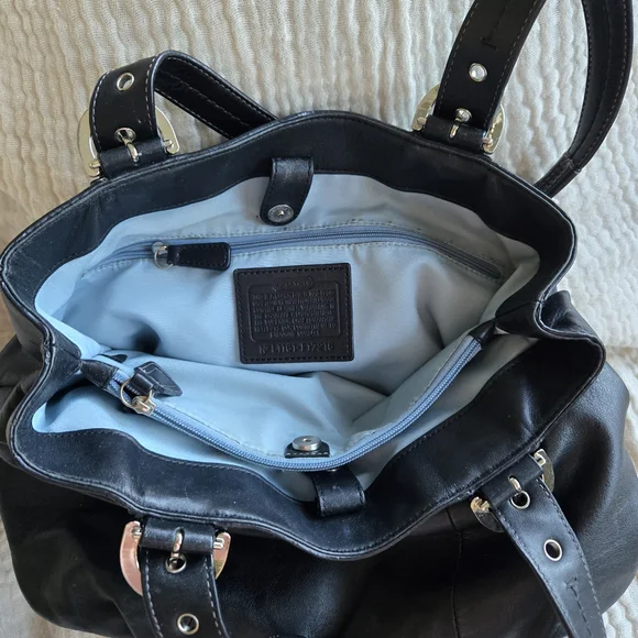 Coach Leather Bag - Black - Picture 2 of 7